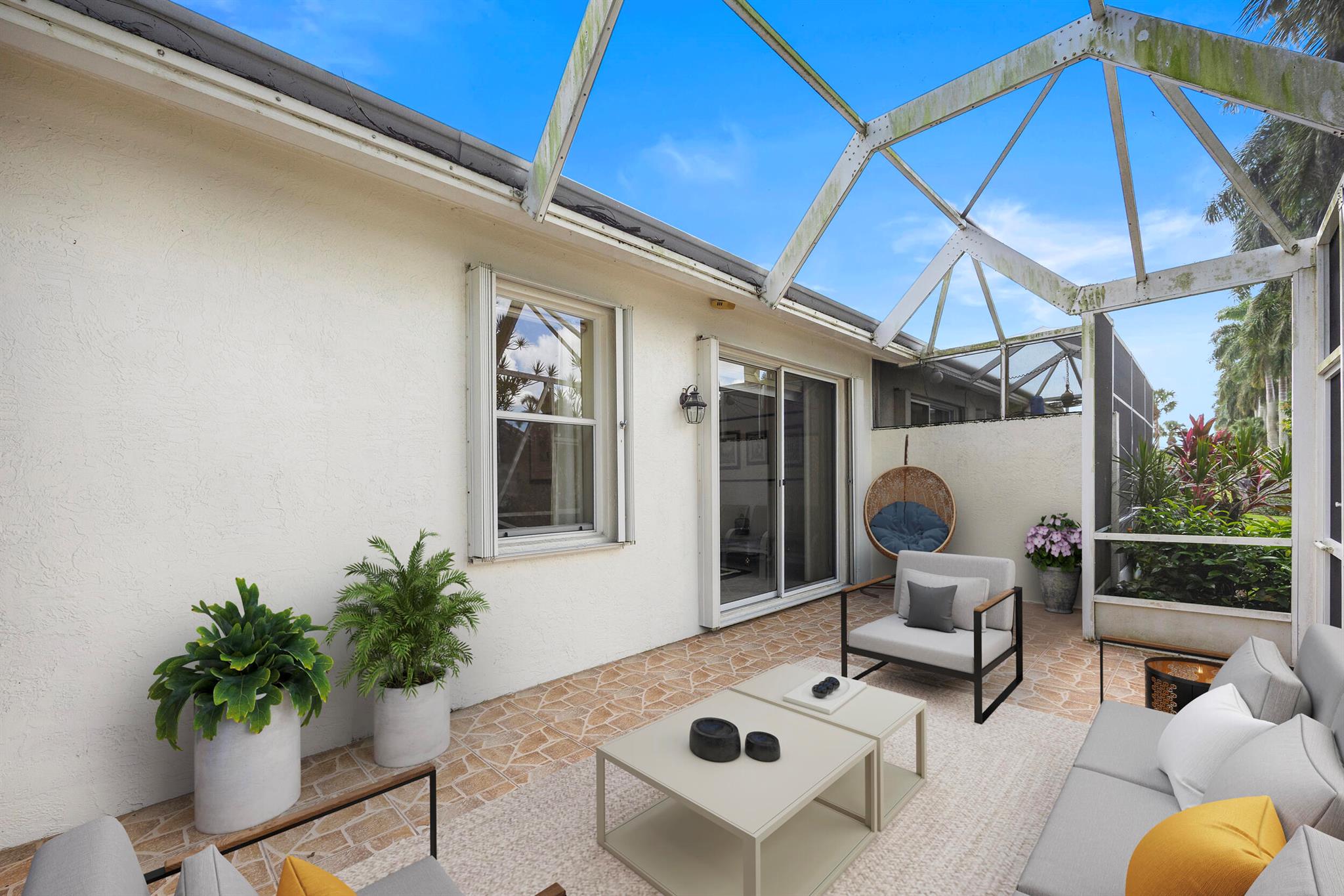 PALM ISLES WEST - Residential