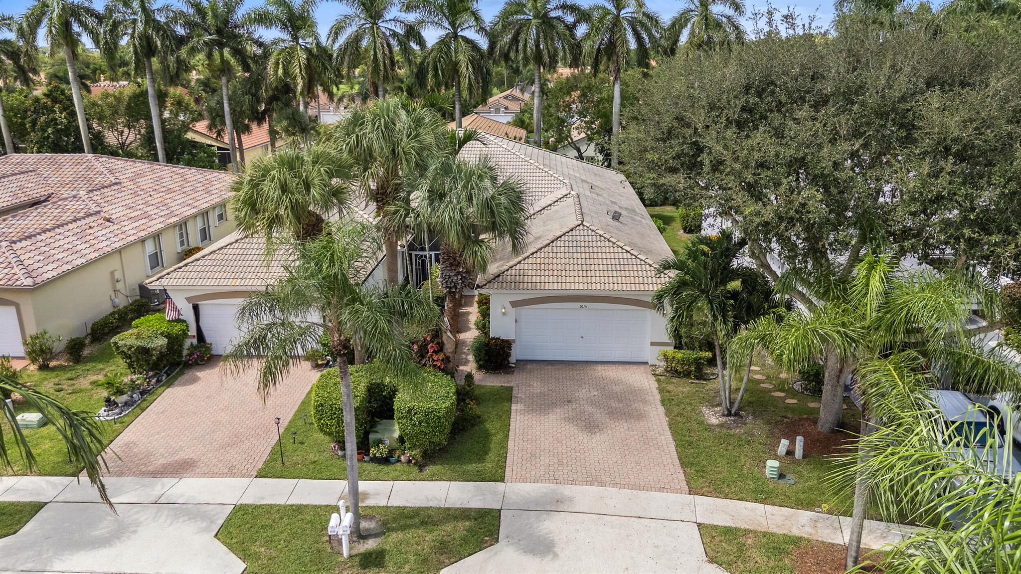 PALM ISLES WEST - Residential