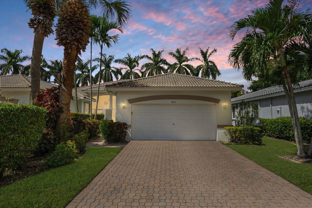 Photo of 9615 Crescent View Drive N, Boynton Beach, FL 33437 (MLS # R11129778)