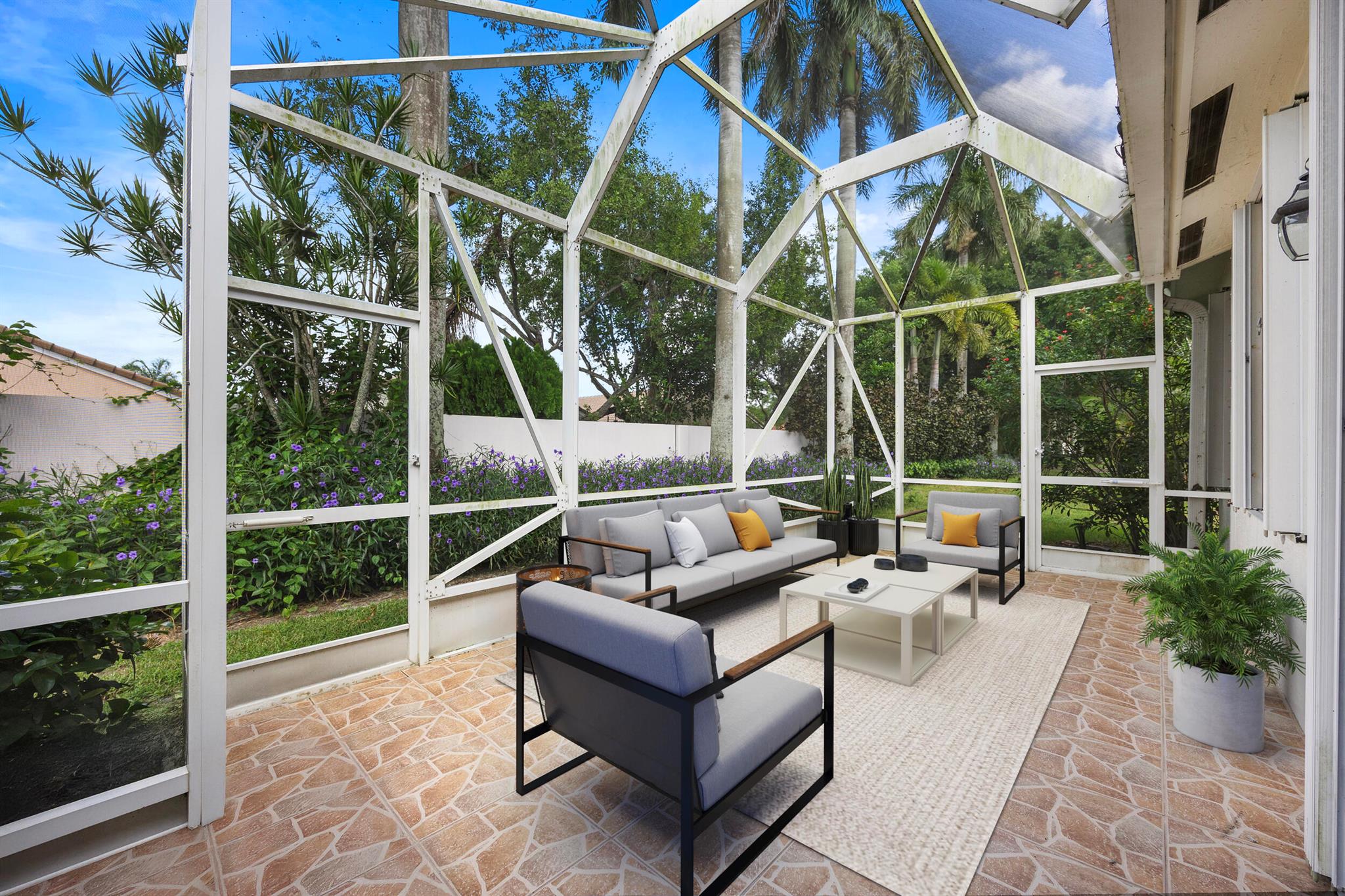 PALM ISLES WEST - Residential