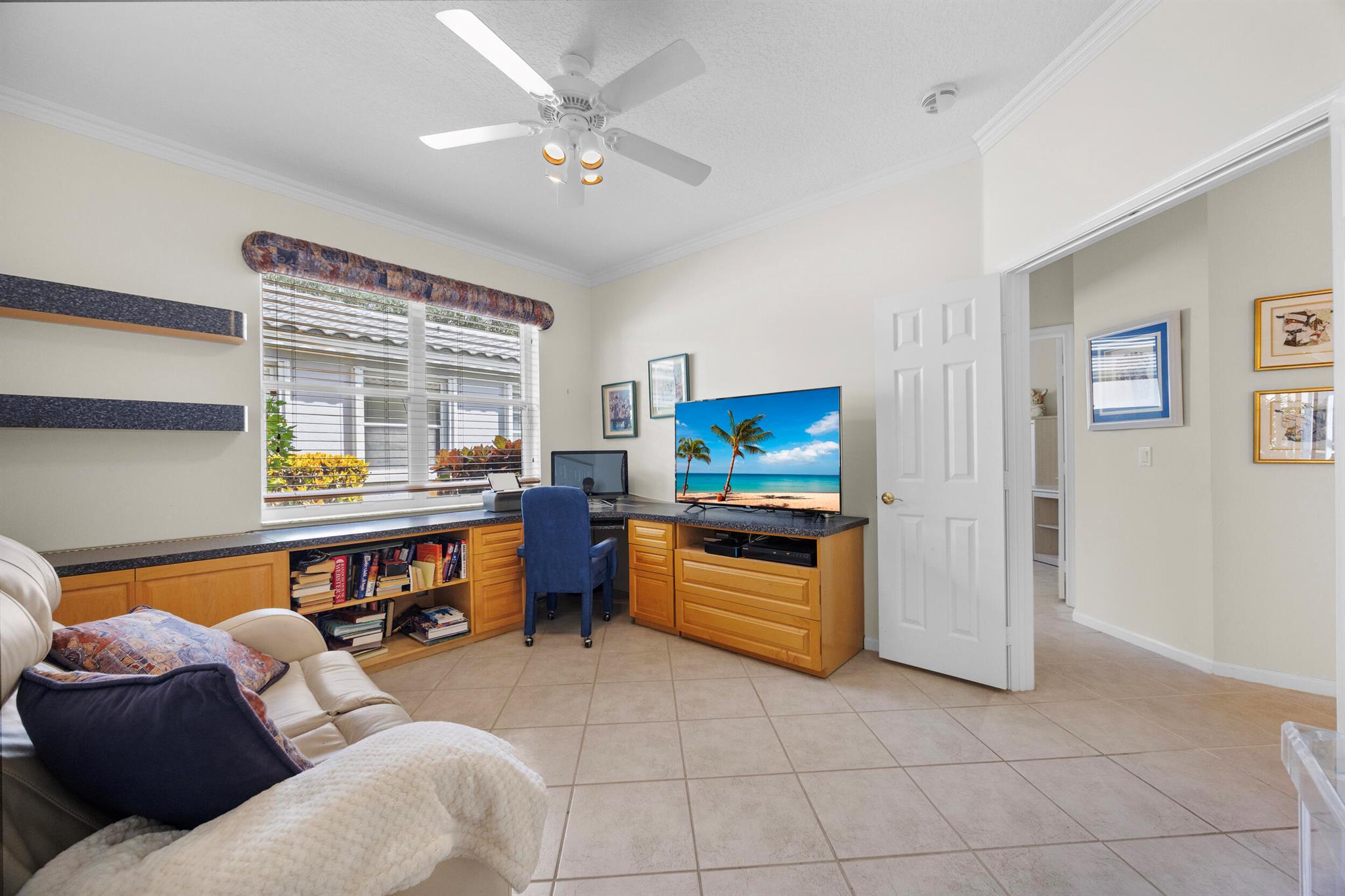 PALM ISLES WEST - Residential