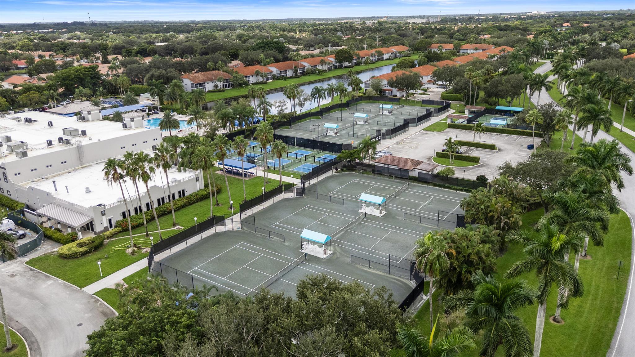 PALM ISLES WEST - Residential