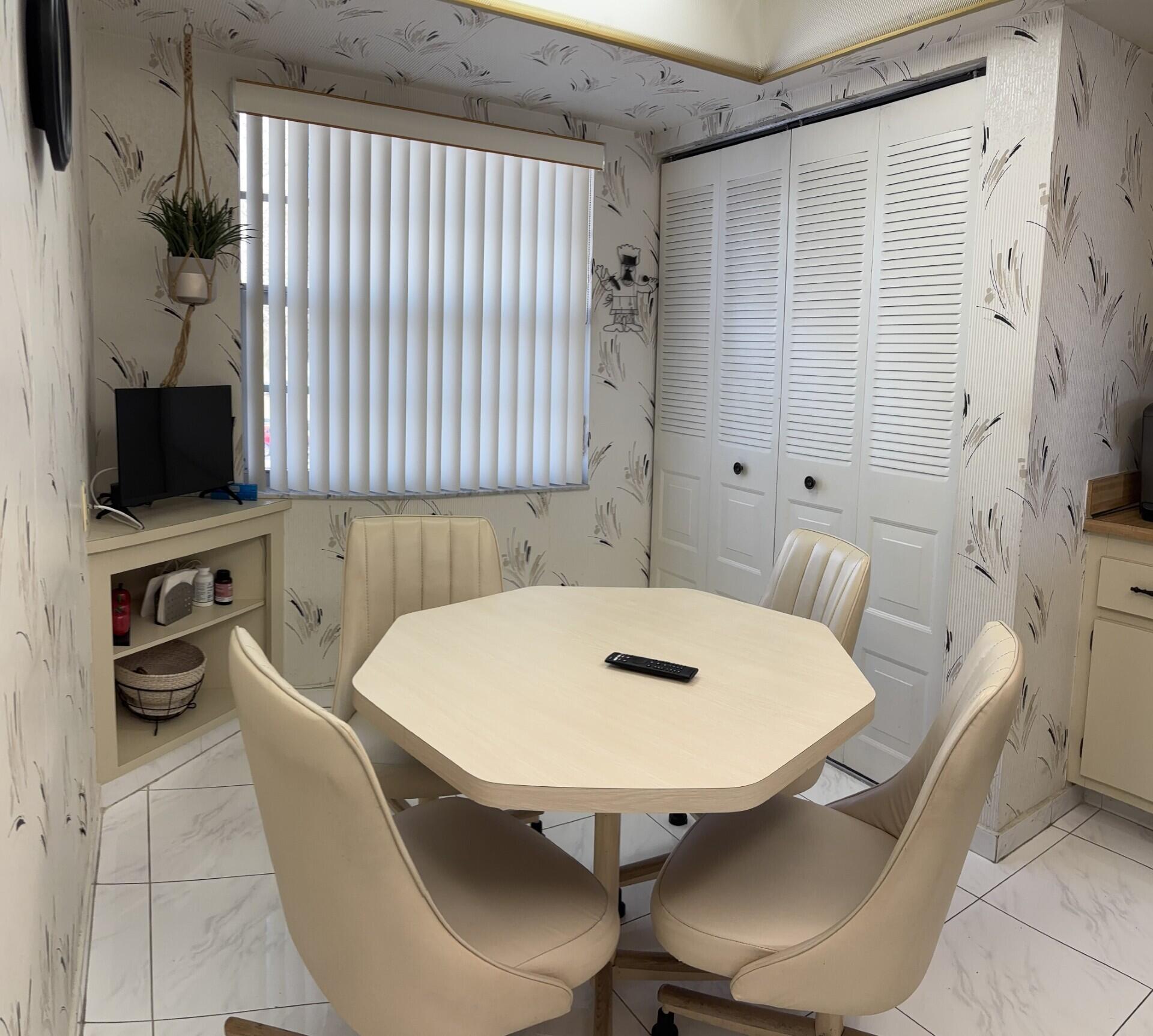 16 OF PALM SPRINGS 2 CONDO - Residential