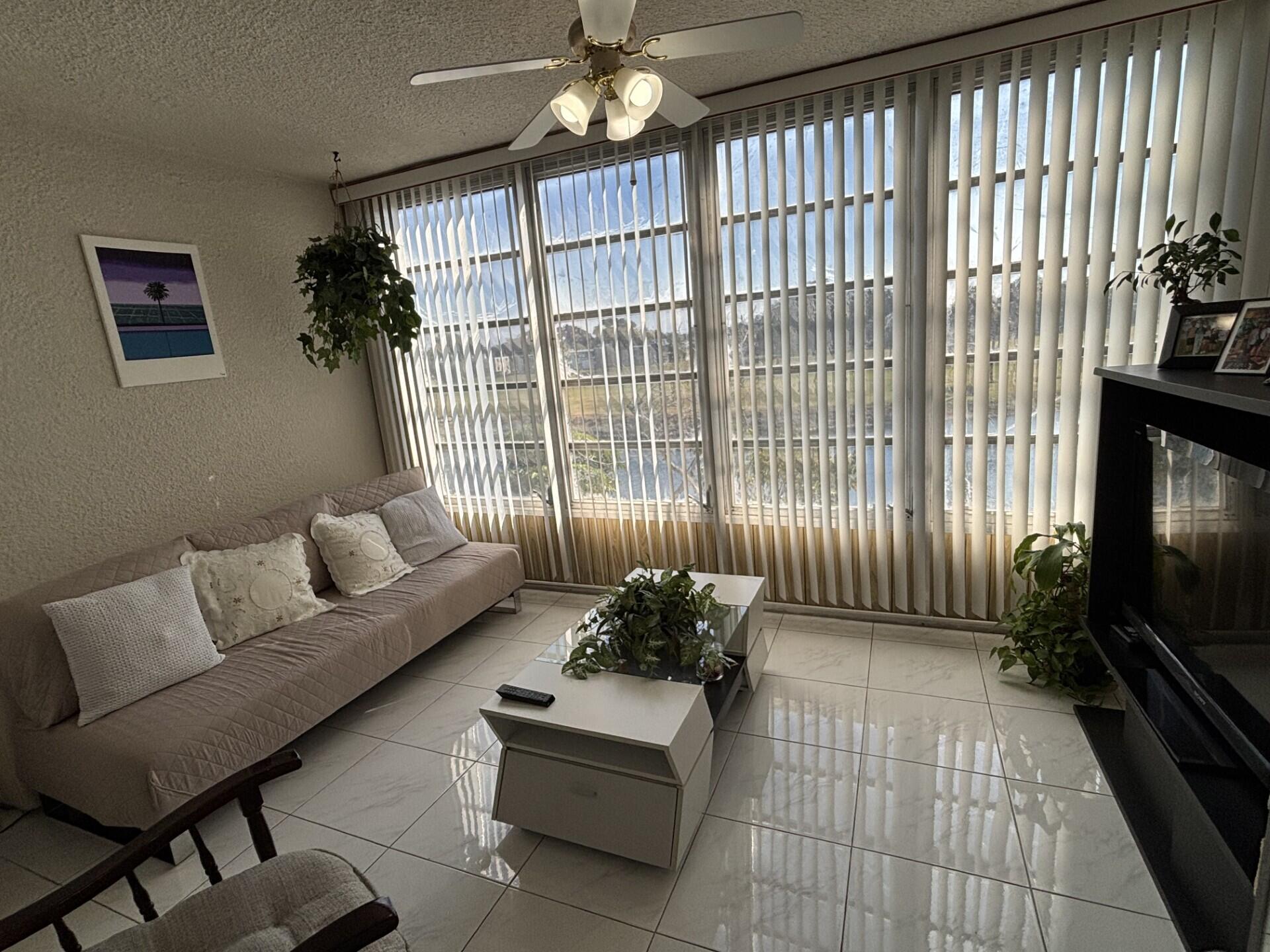 16 OF PALM SPRINGS 2 CONDO - Residential