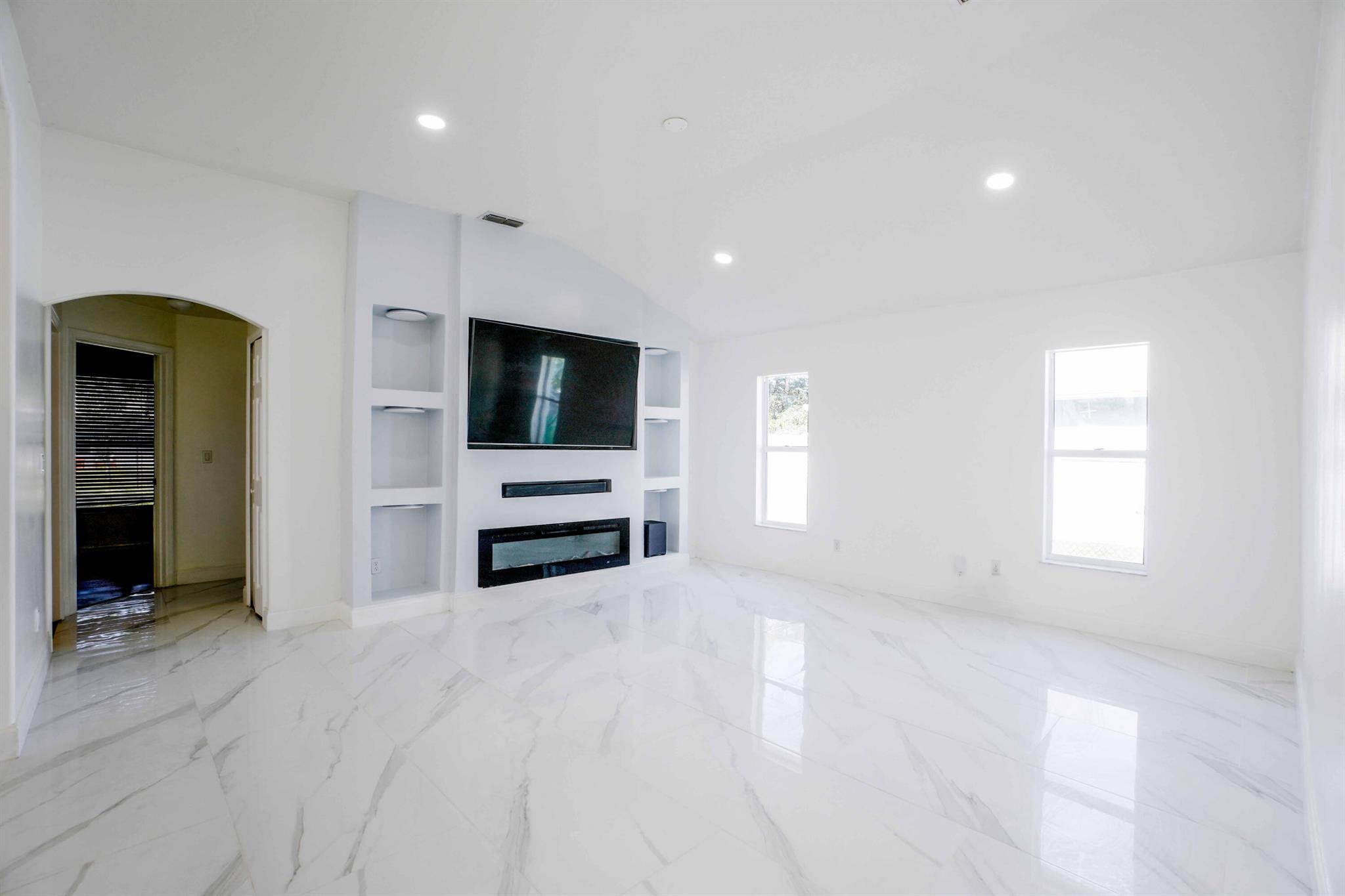 PORT ST LUCIE SECTION 3 - Residential