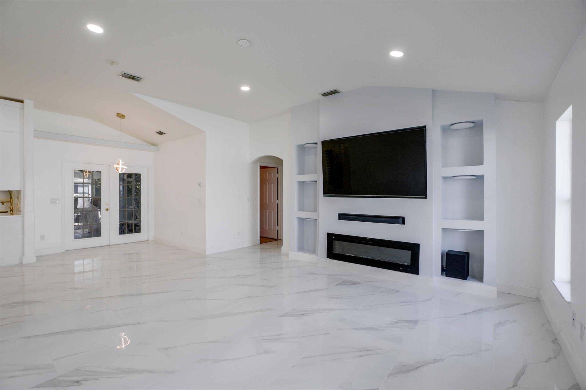 PORT ST LUCIE SECTION 3 - Residential