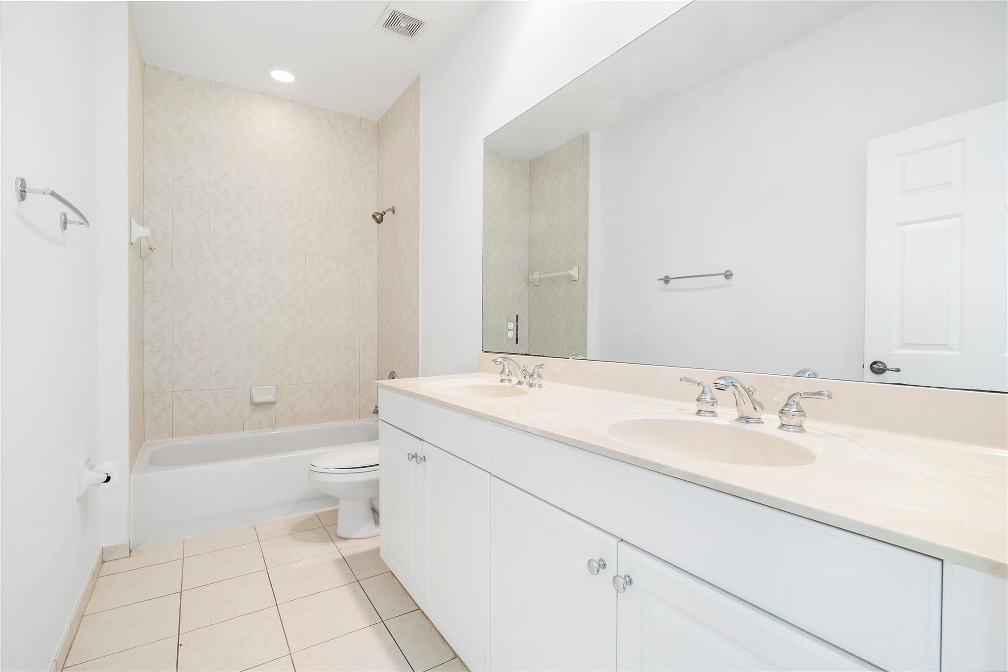 Villas of Rolling Hills - Residential