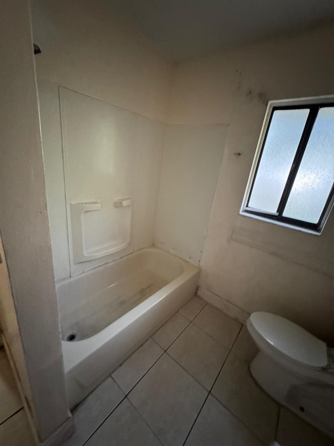 4639 N PINE HILLS 108
