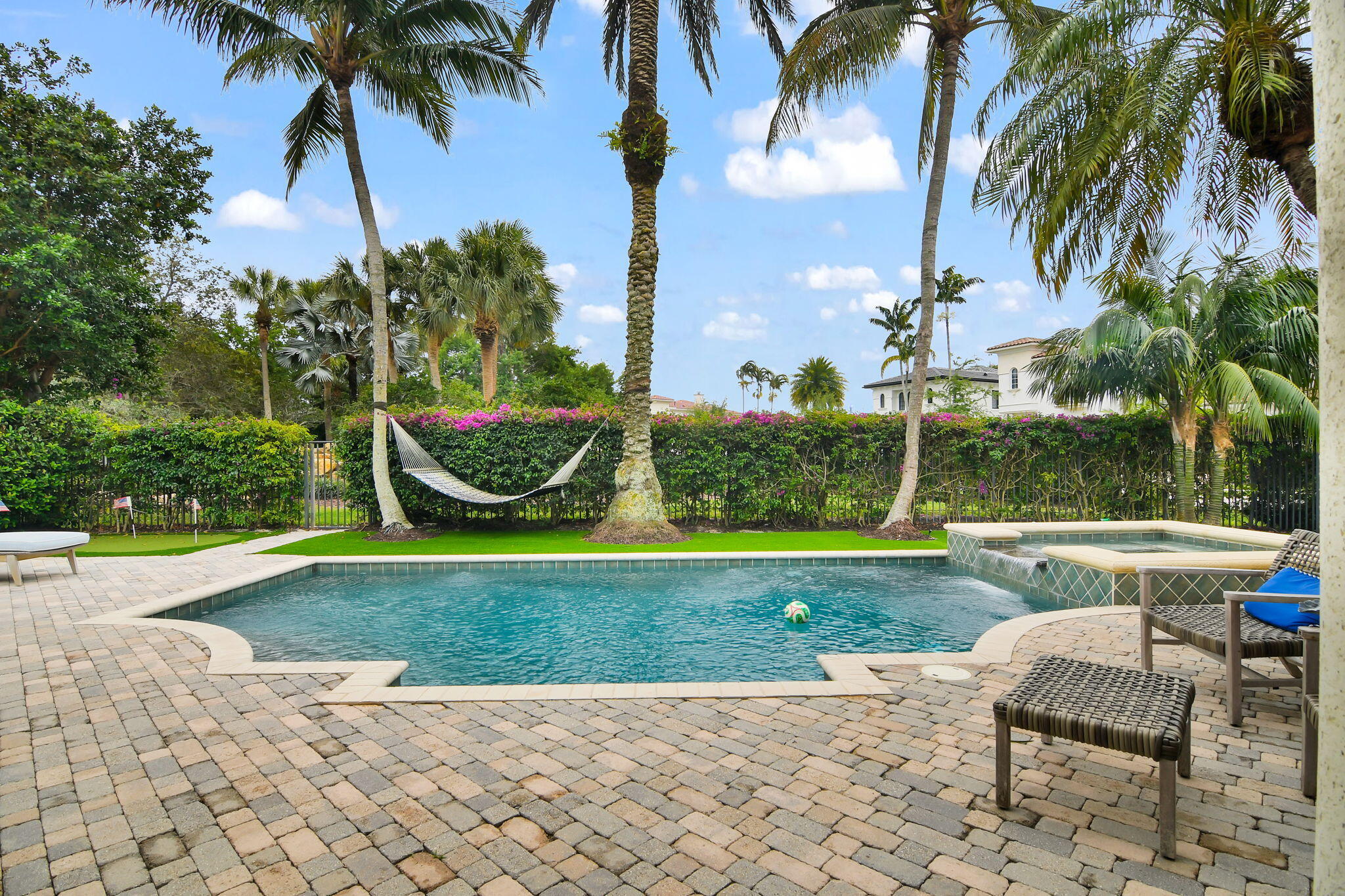 OLD PALM 2 - Residential