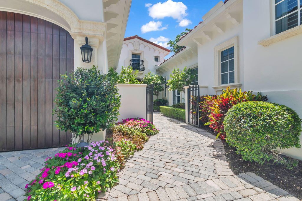 Photo of 11202 Orange Hibiscus Lane, Palm Beach Gardens, FL 33418 (MLS # B26017618)