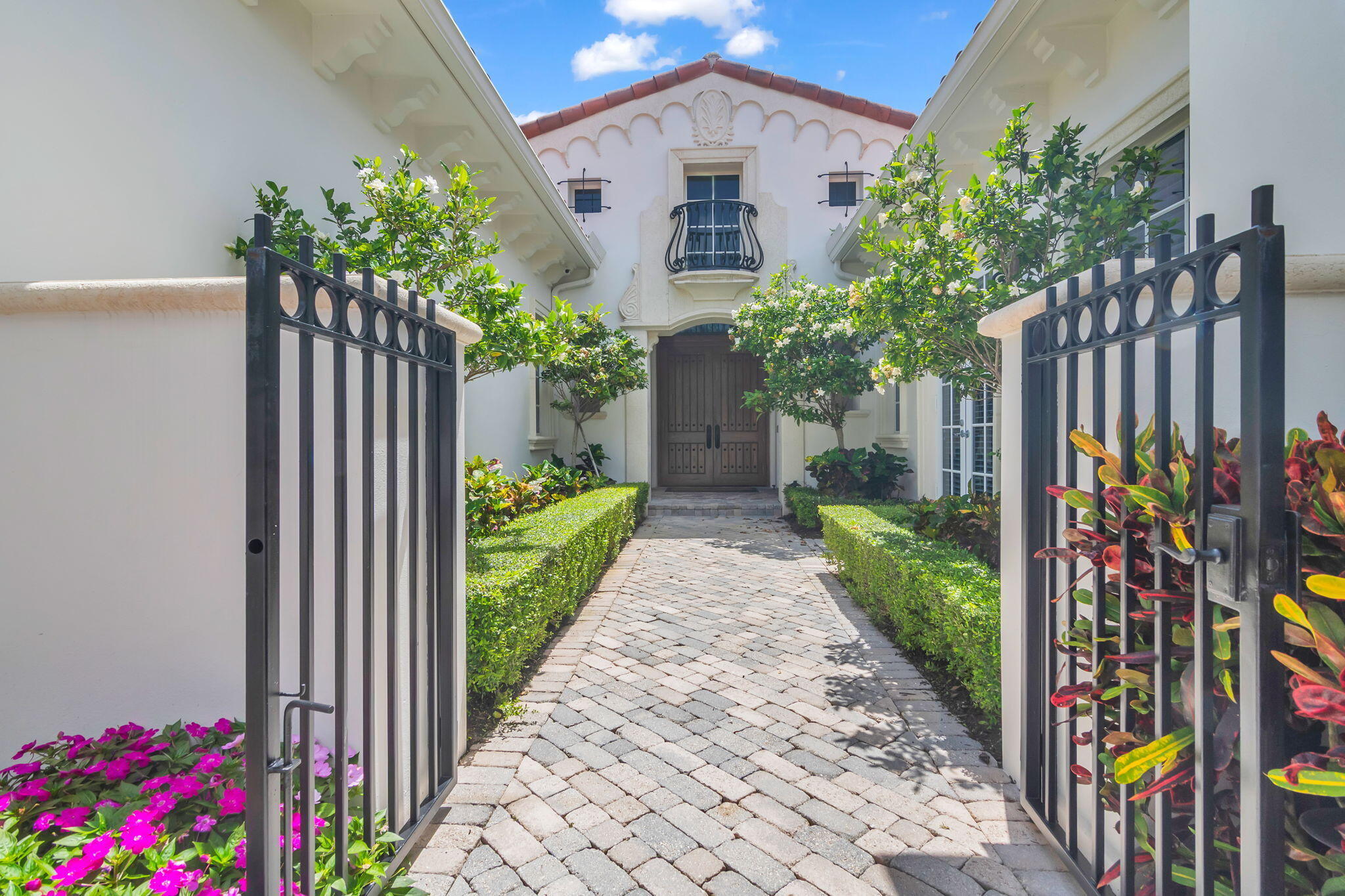 11202 Orange Hibiscus Lane