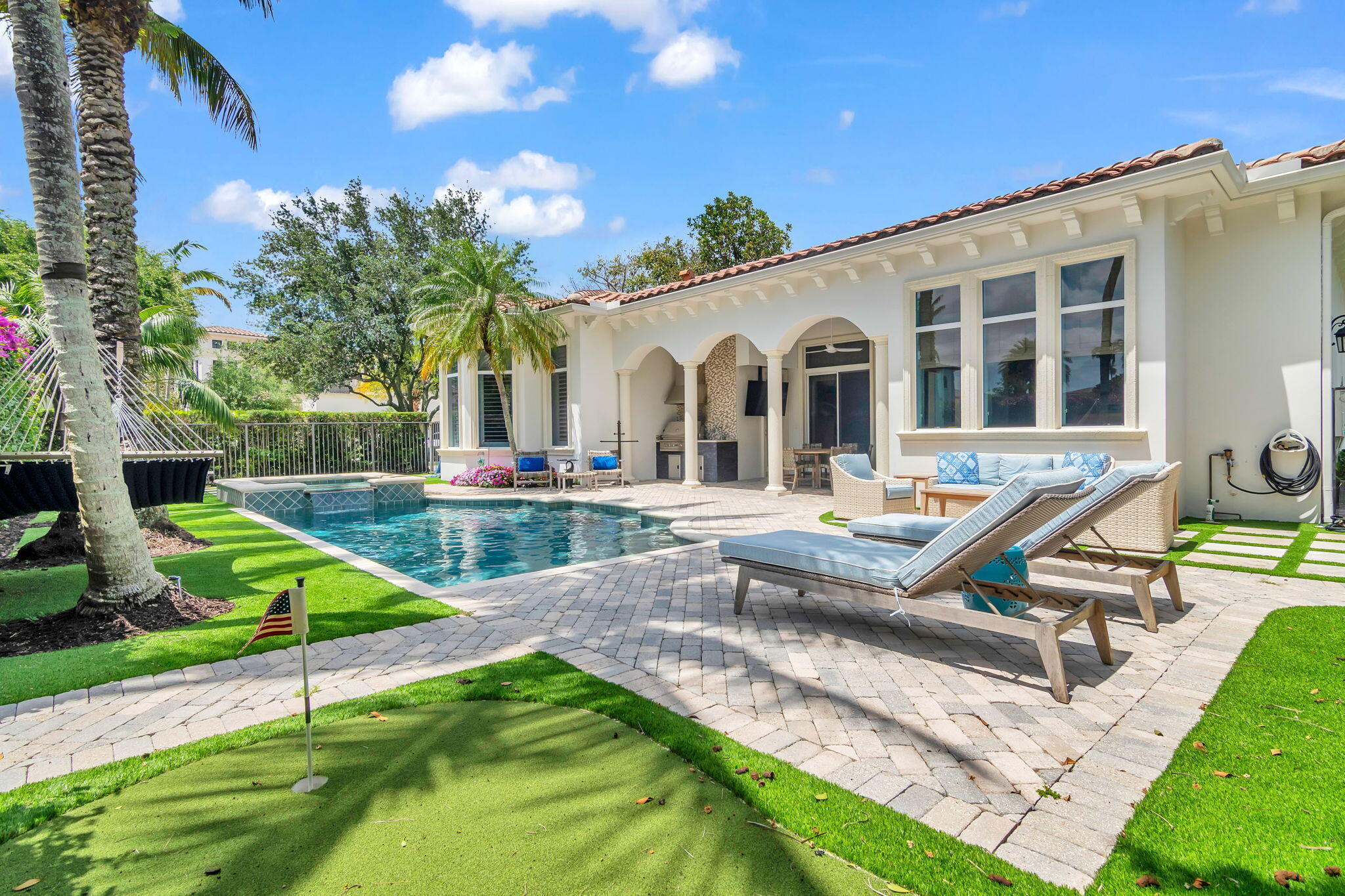 OLD PALM 2 - Residential