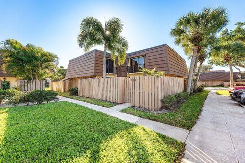 610 6th Court Palm Beach Gardens FL 33410