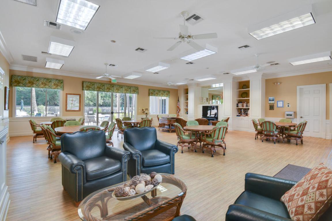 THE RETREAT - Residential Lease