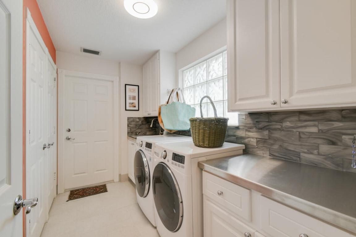 THE RETREAT - Residential Lease