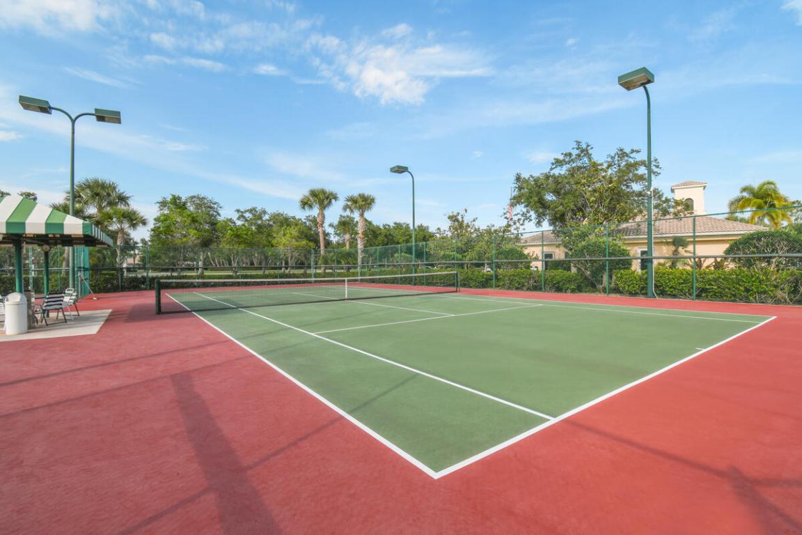 THE RETREAT - Residential Lease