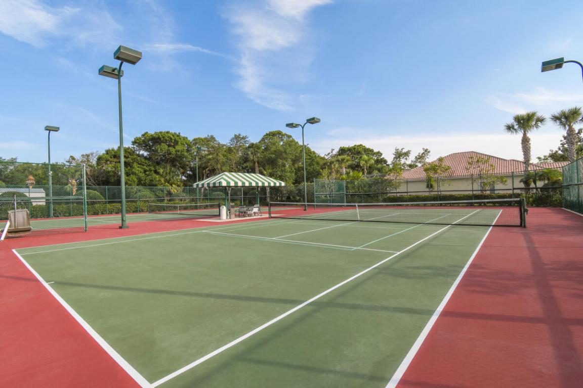 THE RETREAT - Residential Lease