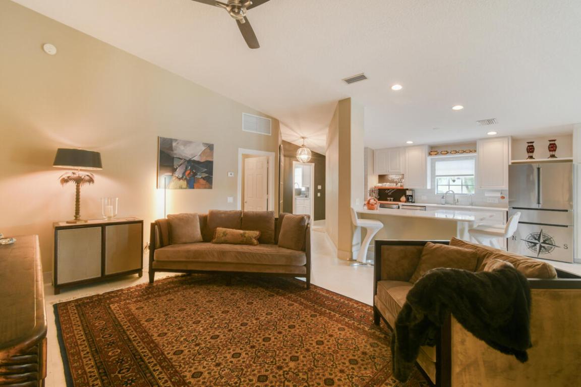 THE RETREAT - Residential Lease