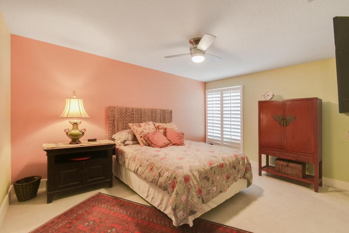 THE RETREAT - Residential Lease