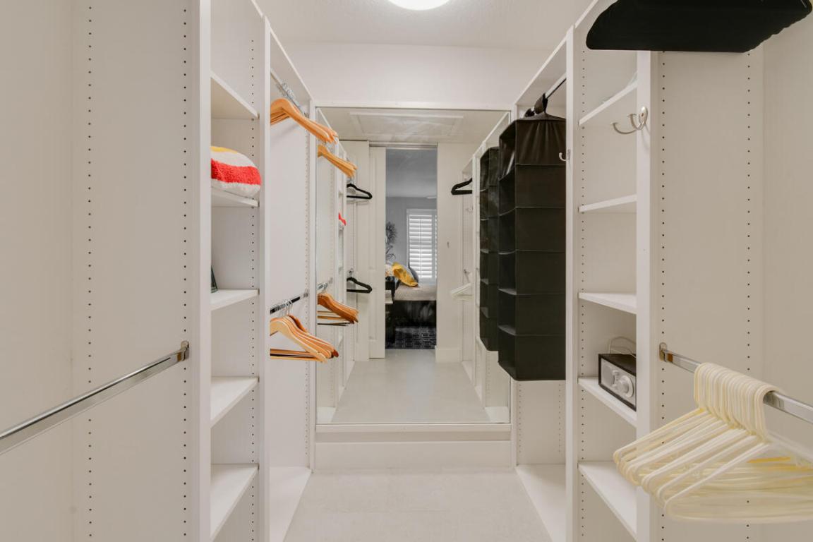 THE RETREAT - Residential Lease