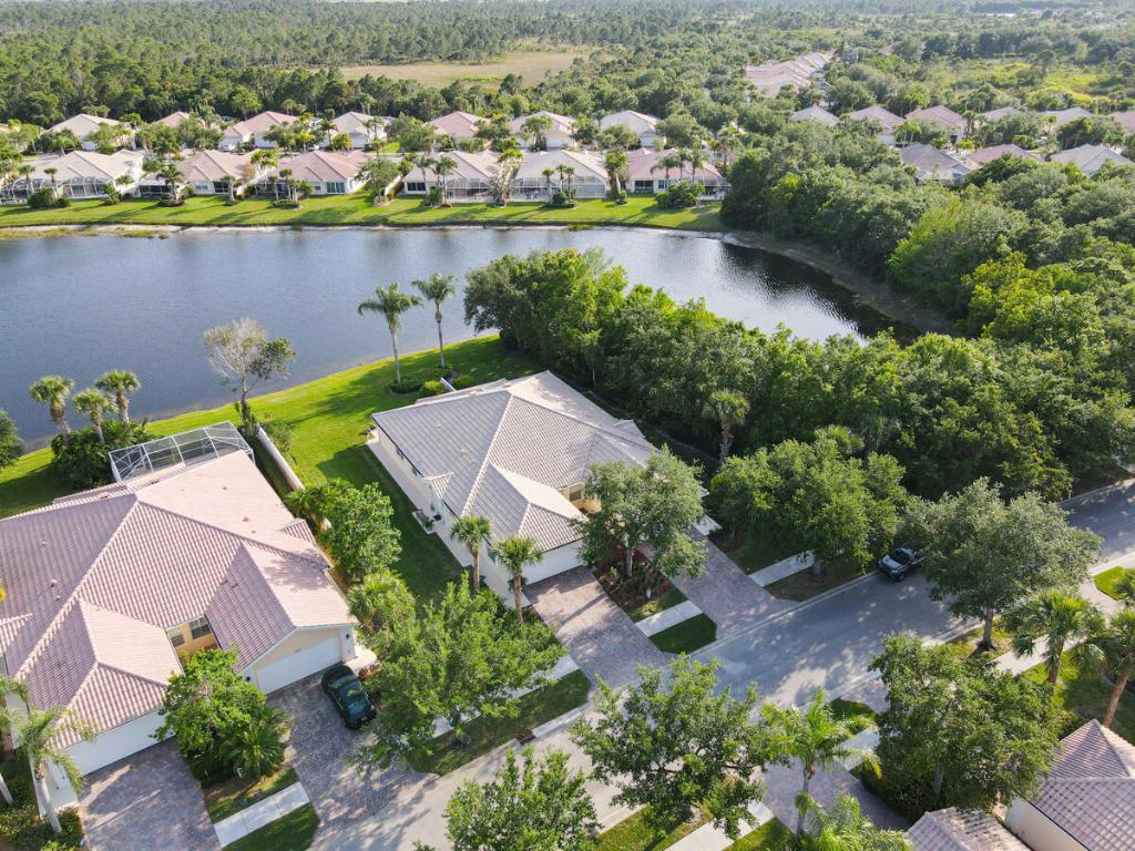 THE RETREAT - Residential Lease