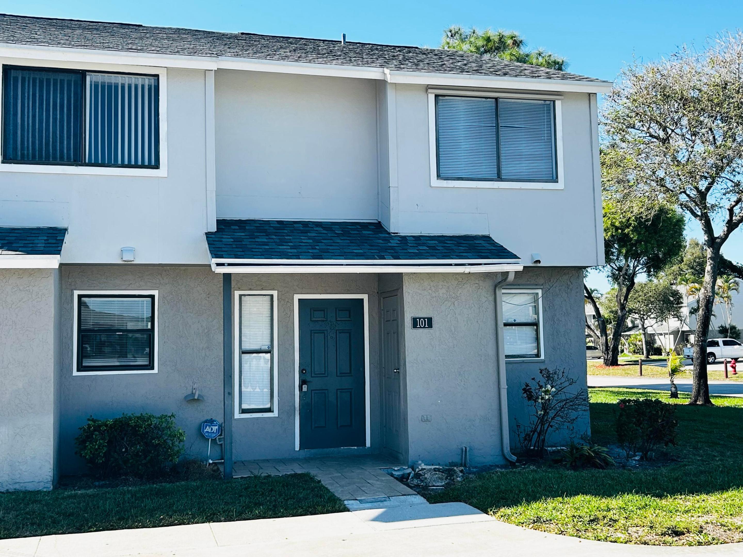 Canalake - Residential Lease