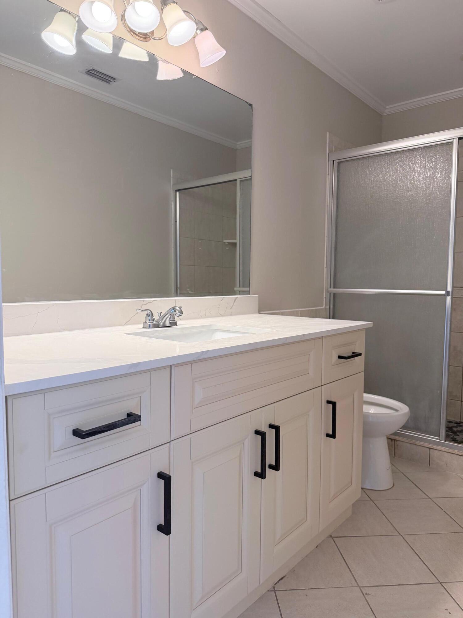 Canalake - Residential Lease