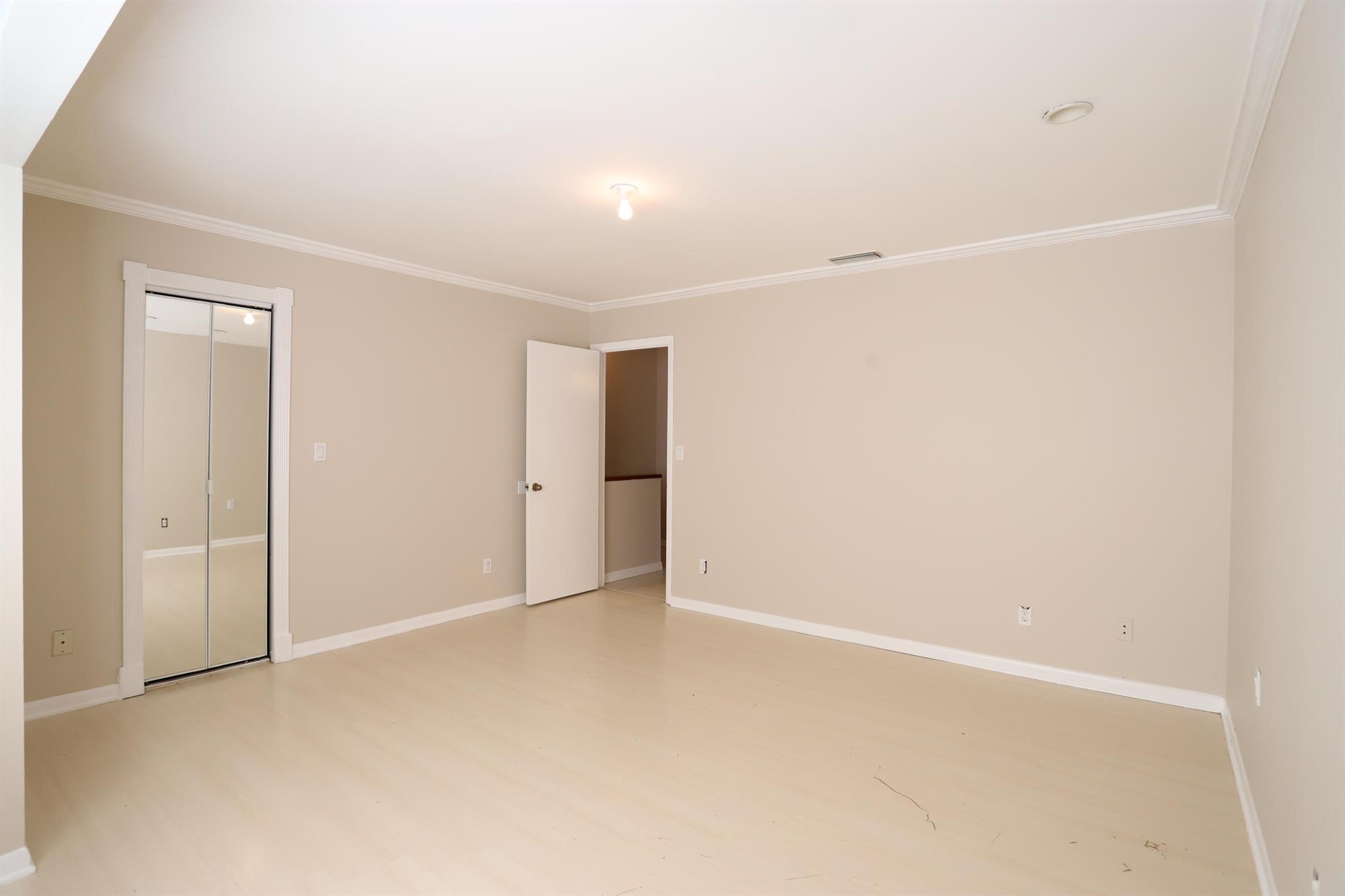 Canalake - Residential Lease