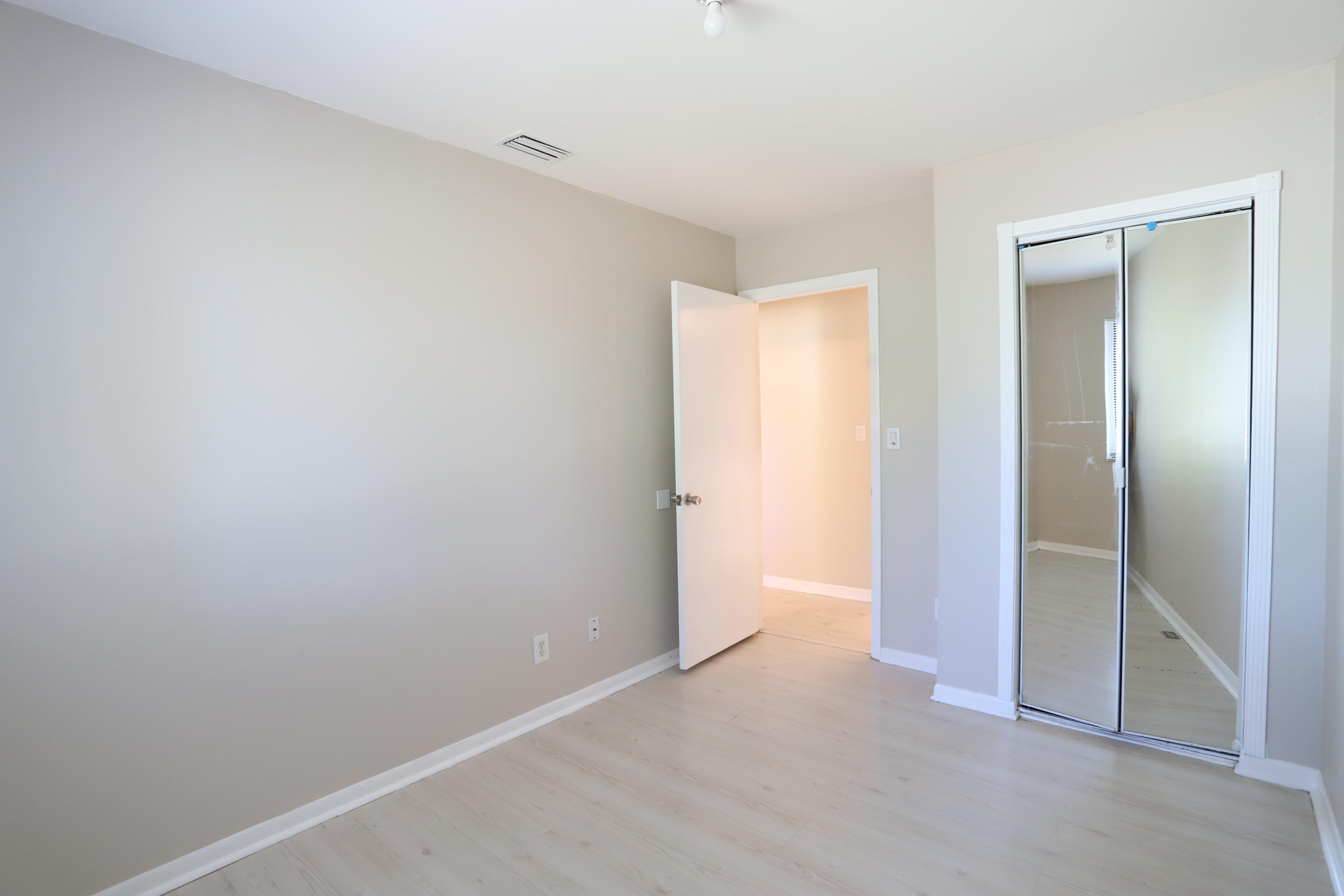 Canalake - Residential Lease