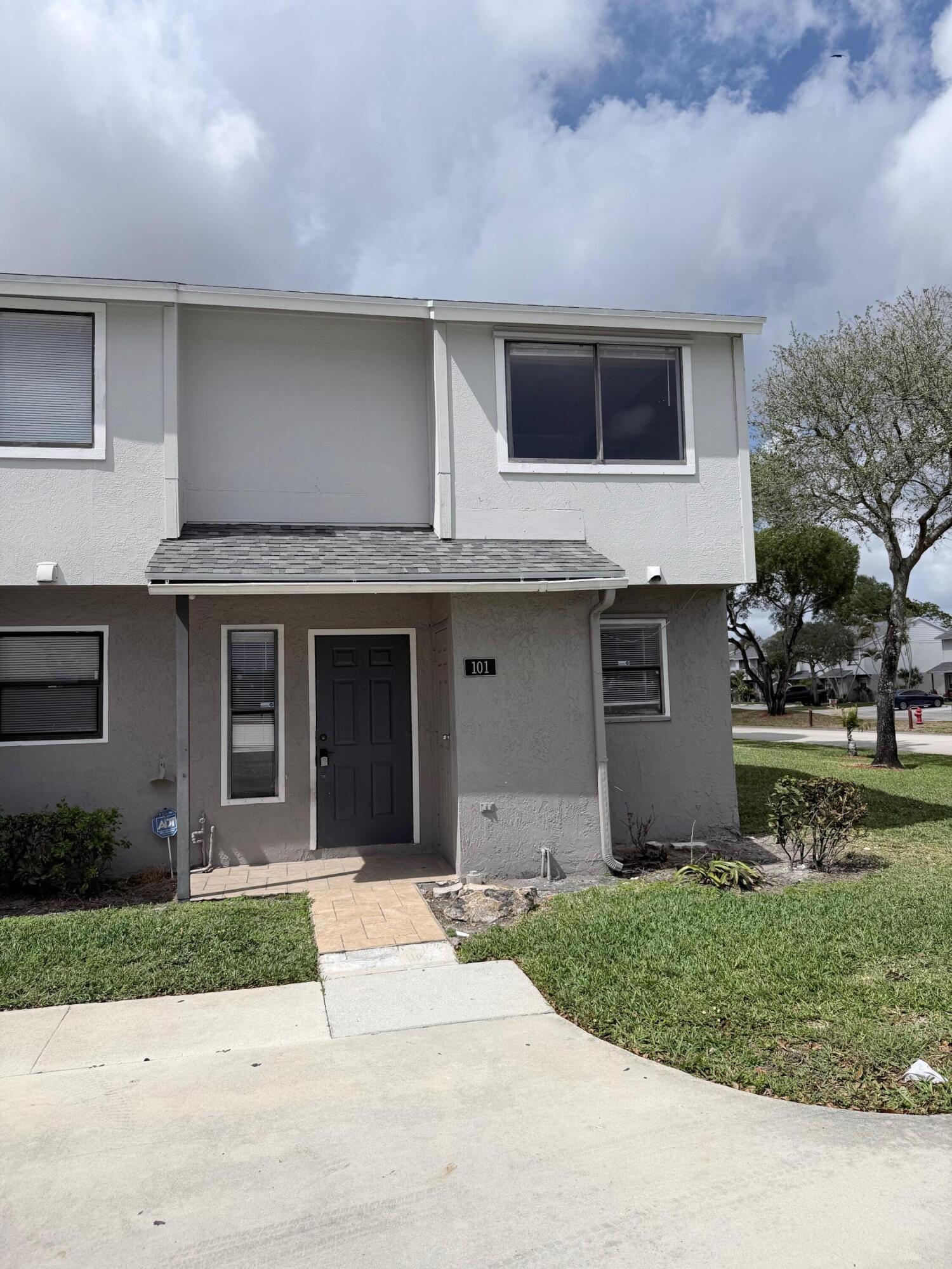 Canalake - Residential Lease