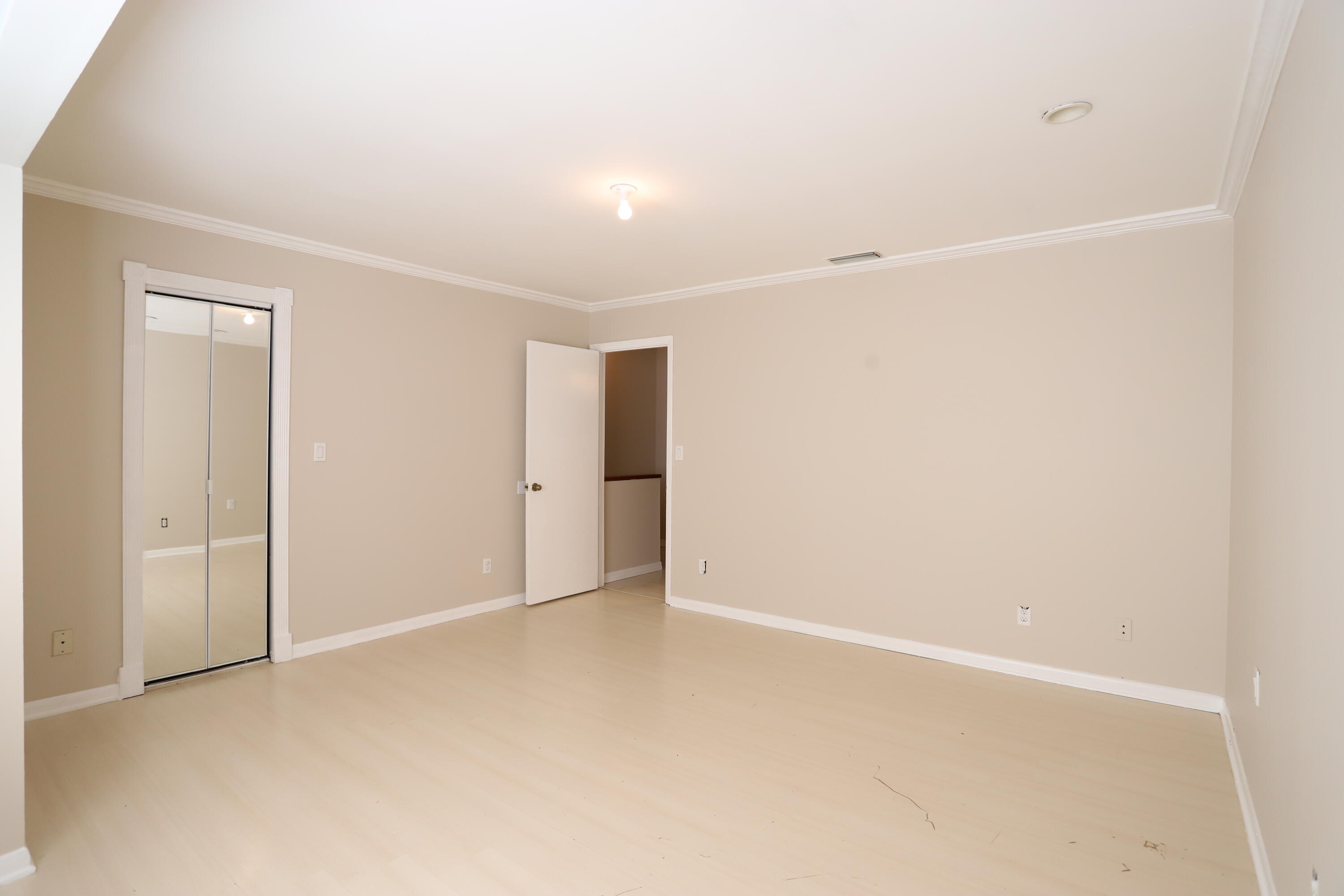 Canalake - Residential Lease