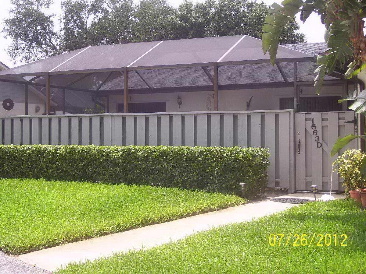 This charming 2 bedroom 2 bath Garden Villa is centrally located in the heart of Fort Pierce and is move in ready! The villa is nestled on a corner lot located on caul-de-sac for added privacy. As you stroll up the walkway you are greeted by the large, private screened lanai perfect for outdoor entertaining. The large community oaks provide shade on those hot days. The Split bedroom floor plan is anchored by the central Living Room overlooking the well equipped kitchen. Baths have been nicely updated and we offer a nice interior laundry for your convenience. Storm accordion shutters for easy preparation are included. Short distance to the community amenities. Come enjoy our lovely Downtown Farmer's Market and more! Detailed photos coming soon.