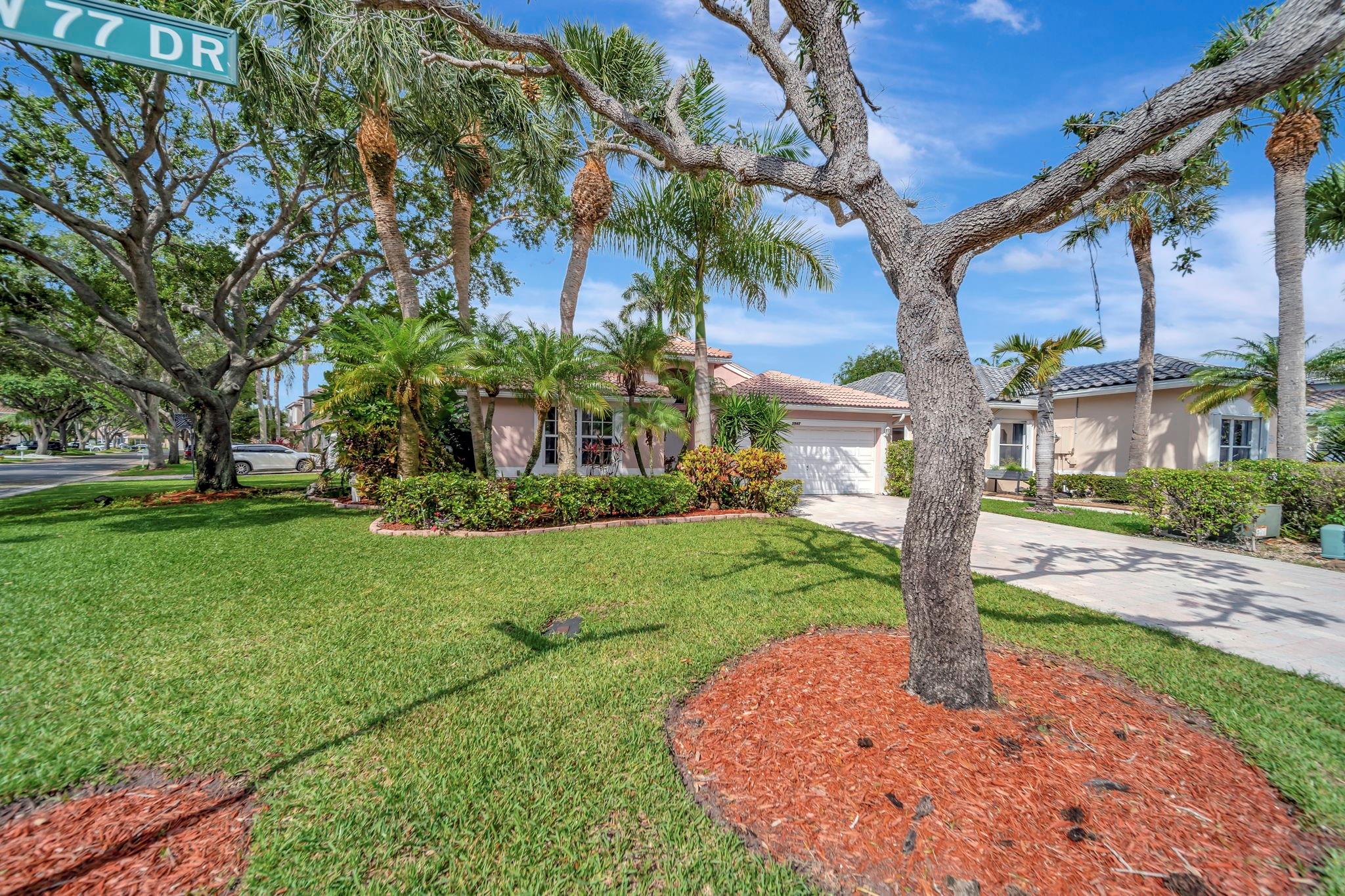 LAKES AT PARKLAND - Residential