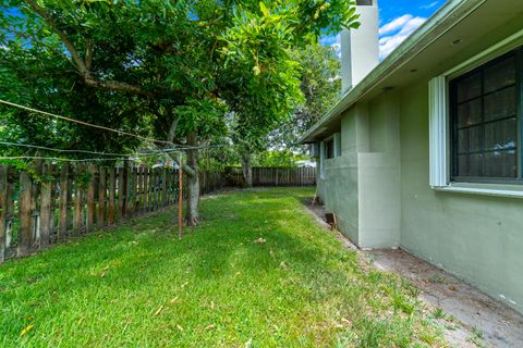 Tiny photo for 4460 NW 3rd Place, Plantation, FL 33317 (MLS # B26044294)