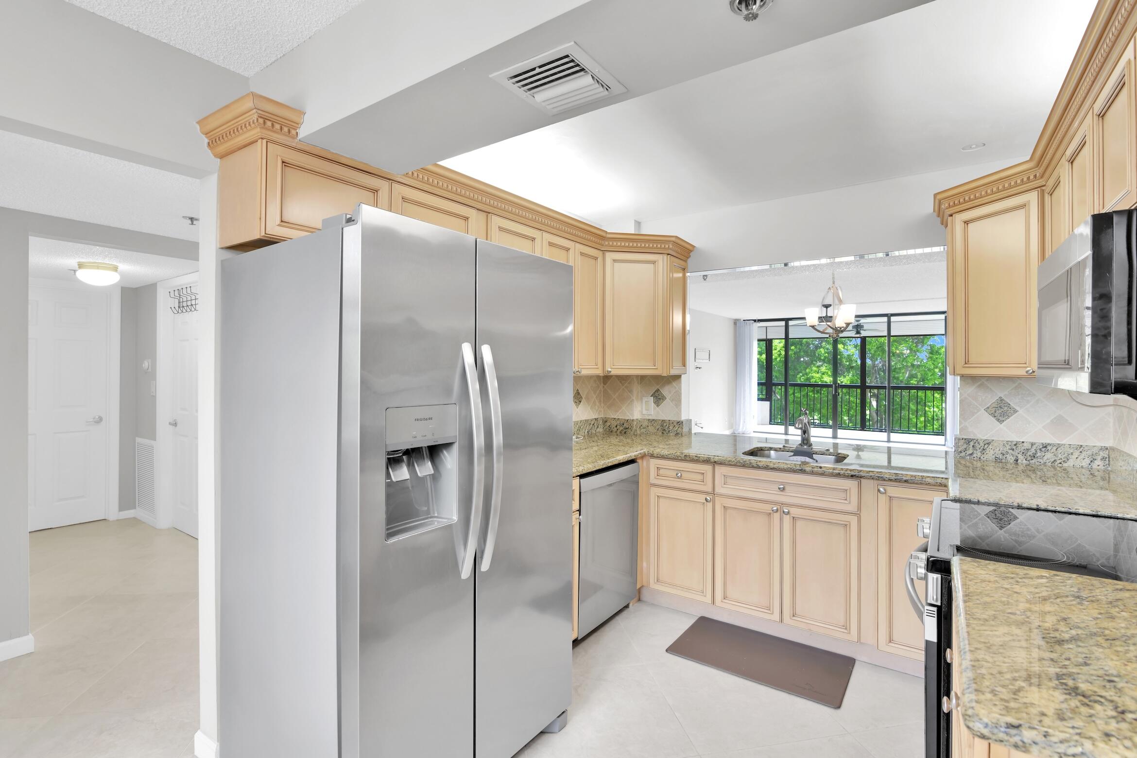 GLENS CONDO - Residential