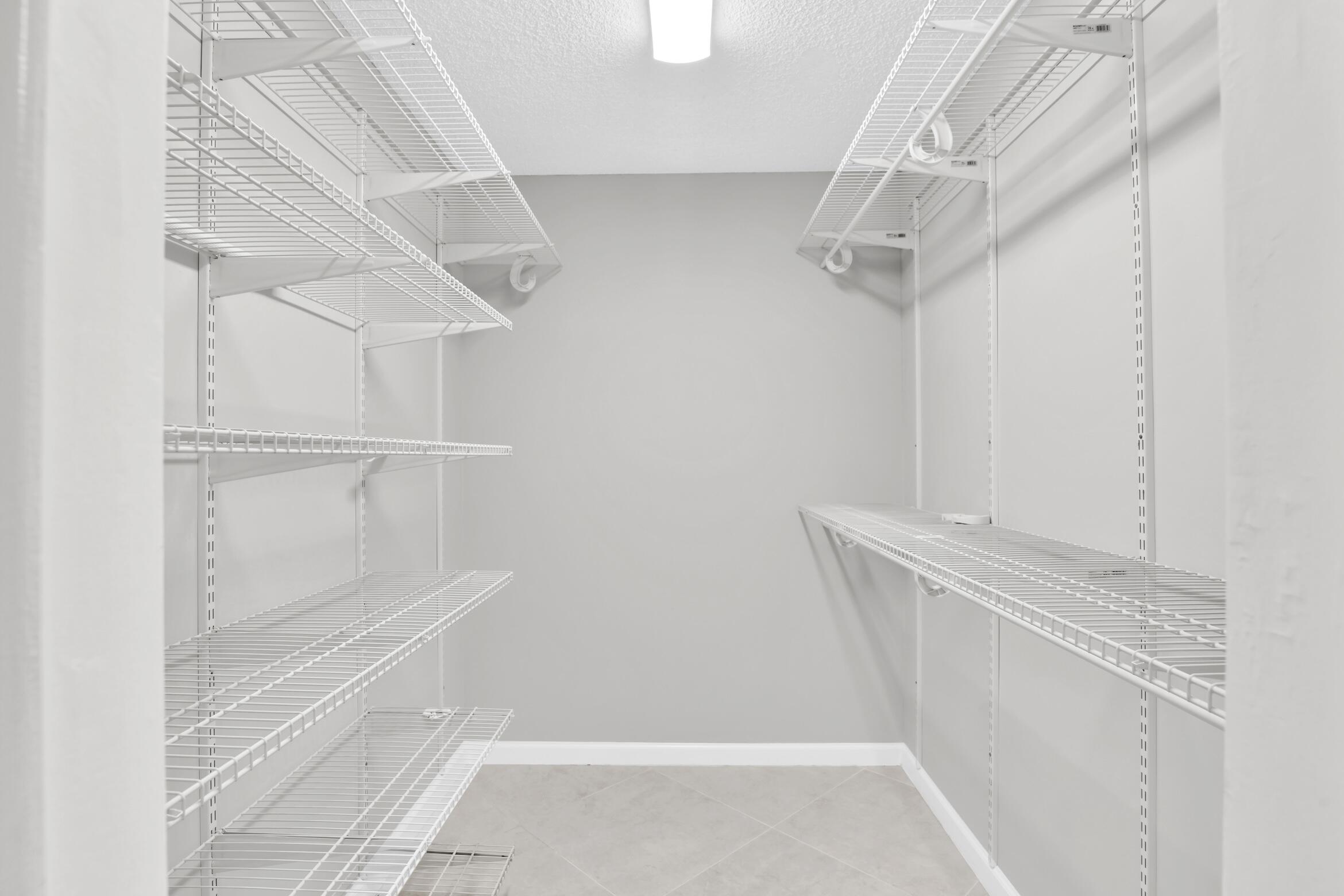 GLENS CONDO - Residential