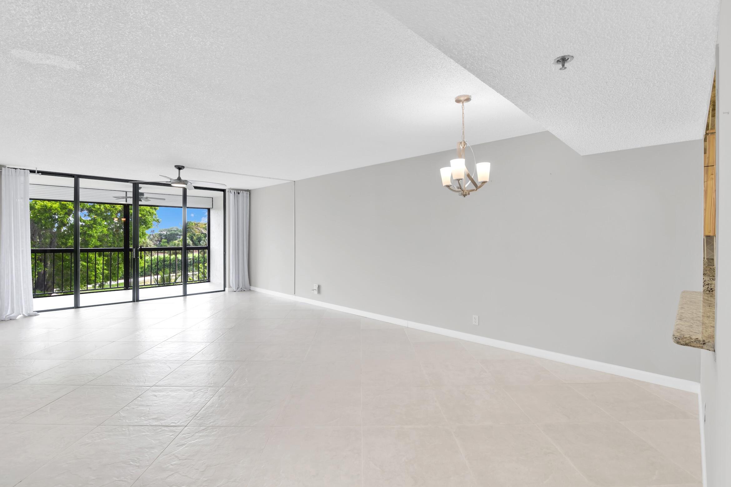 GLENS CONDO - Residential