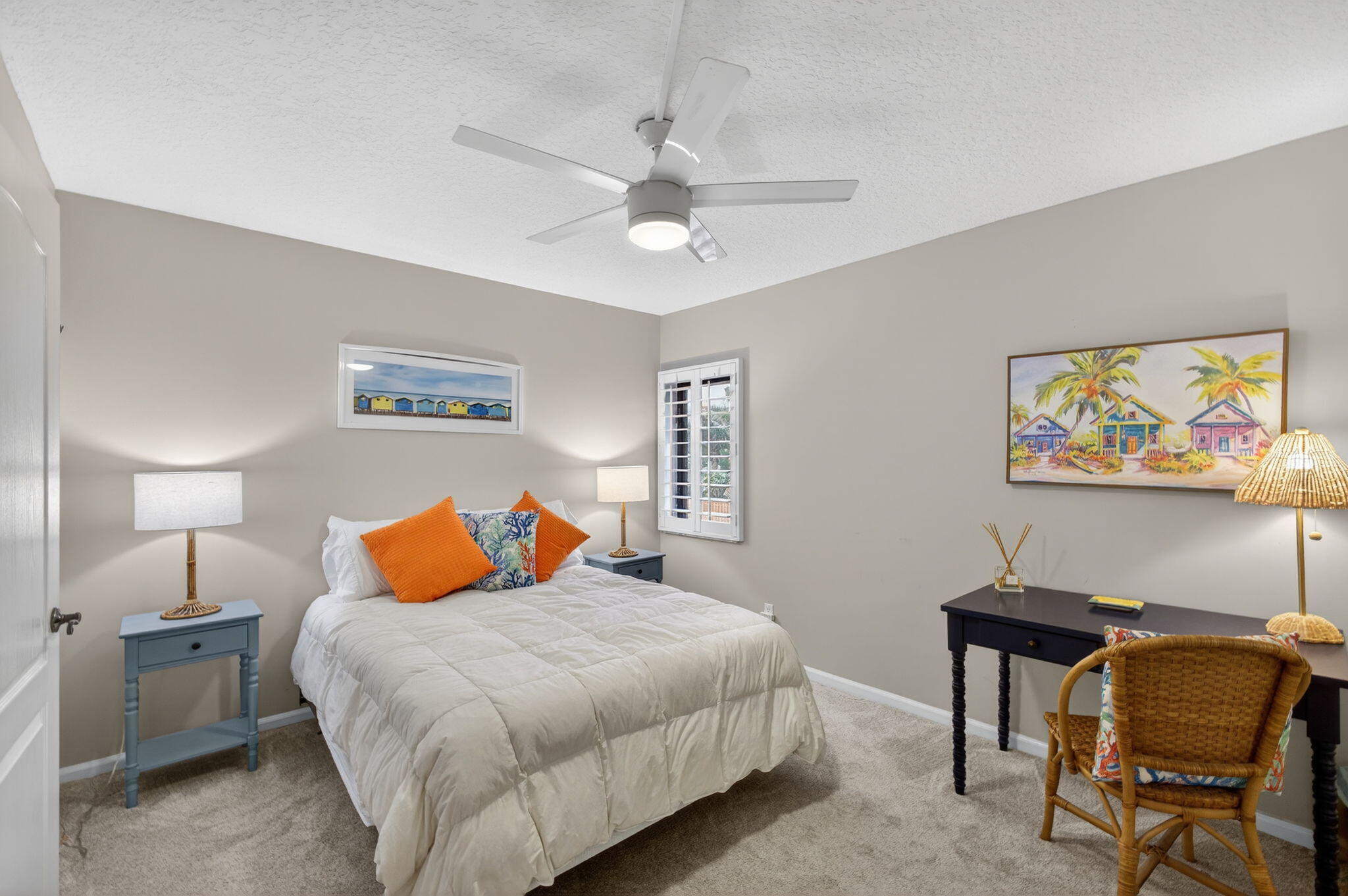 OCEAN TRACE UNO LAGO - Residential