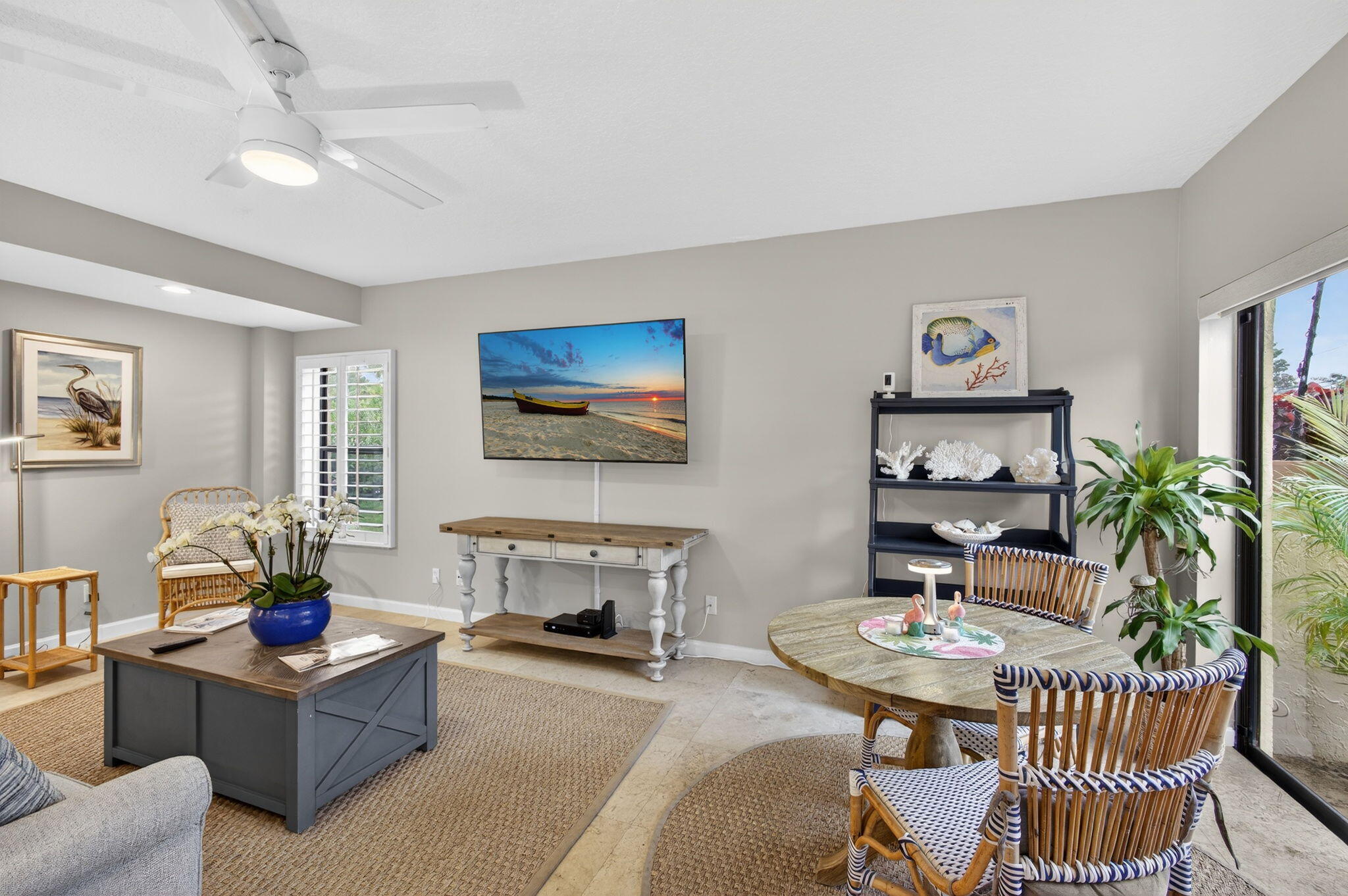 OCEAN TRACE UNO LAGO - Residential