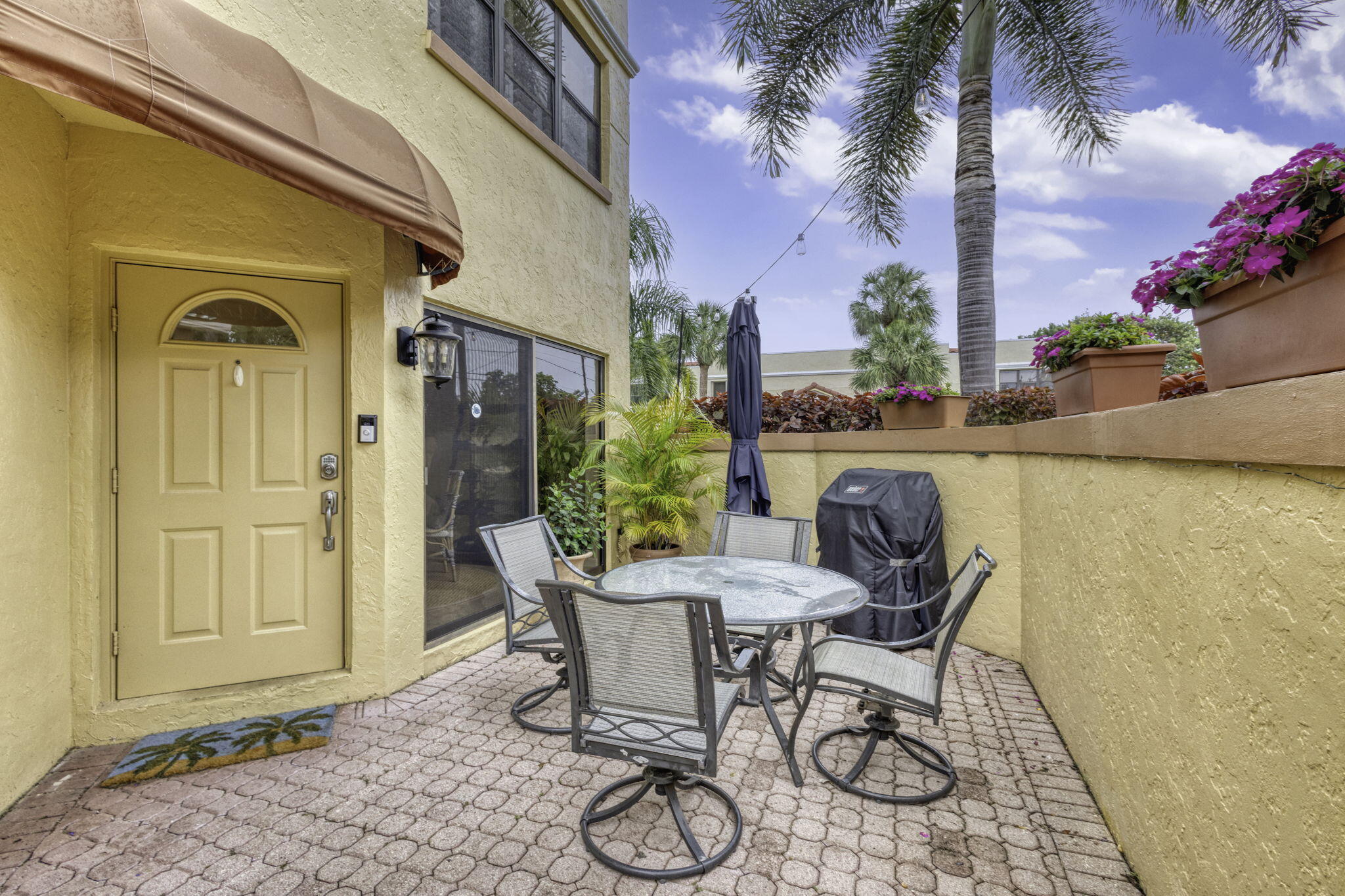 OCEAN TRACE UNO LAGO - Residential