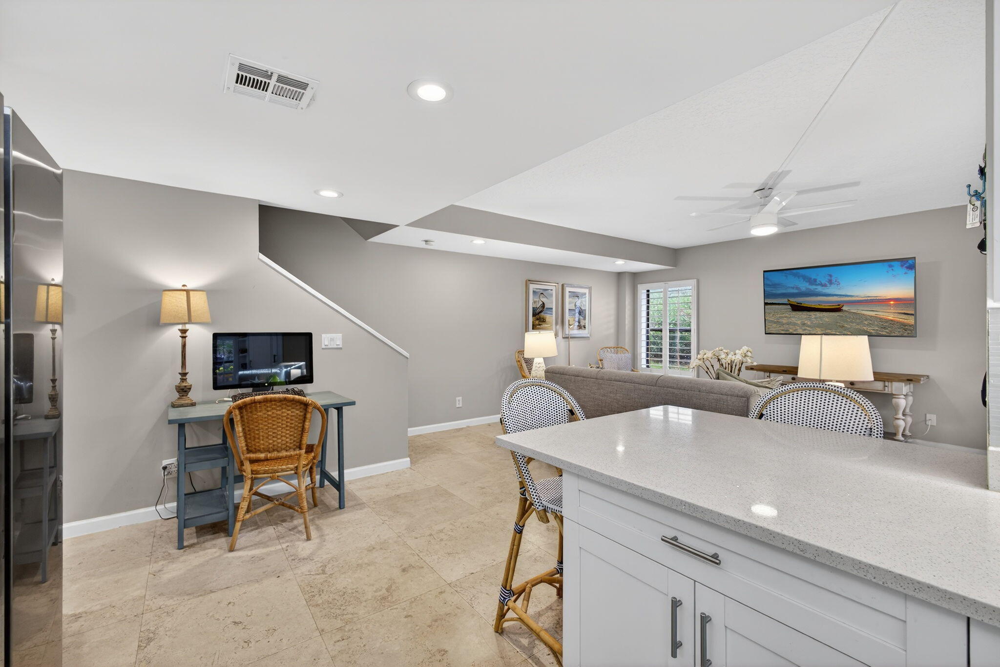 OCEAN TRACE UNO LAGO - Residential