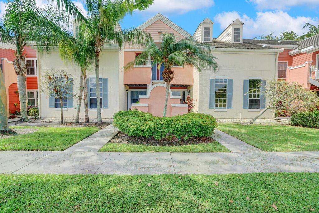 Photo of 1385 Crystal Way #M, Delray Beach, FL 33444 (MLS # R10999101)