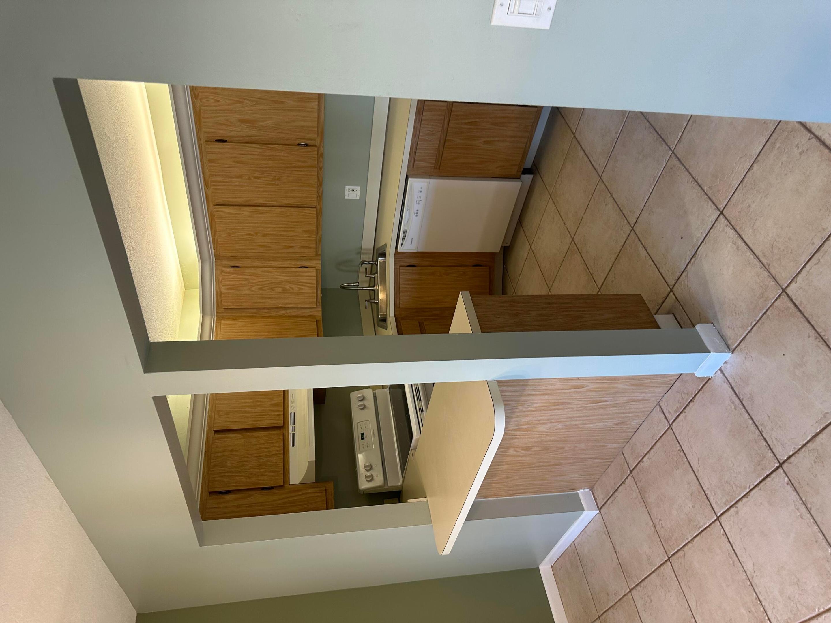 PINE RIDGE SOUTH IV CONDO - Residential