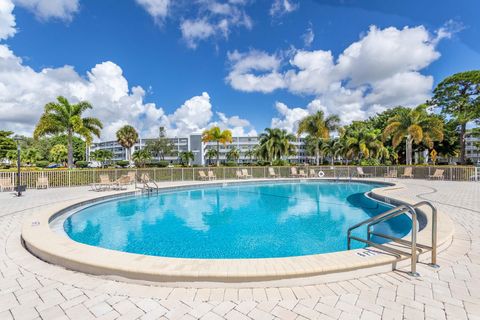 A home in Deerfield Beach