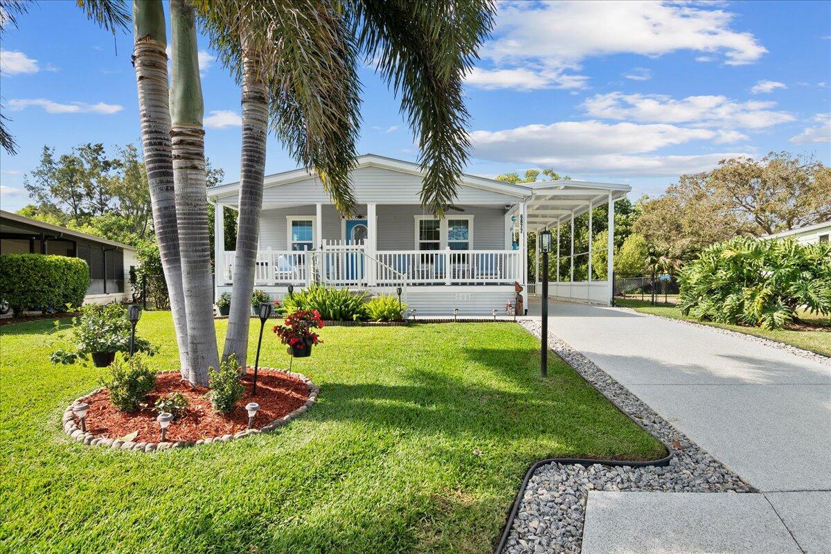 6877 SE Delegate Street, Hobe Sound, FL, 33455/$313,000 1 6877 SE Delegate Street