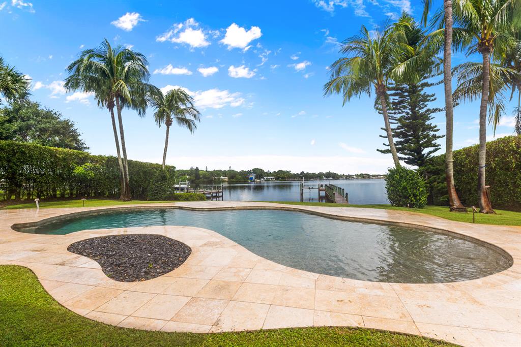 Riverside on the Loxahatc - Residential