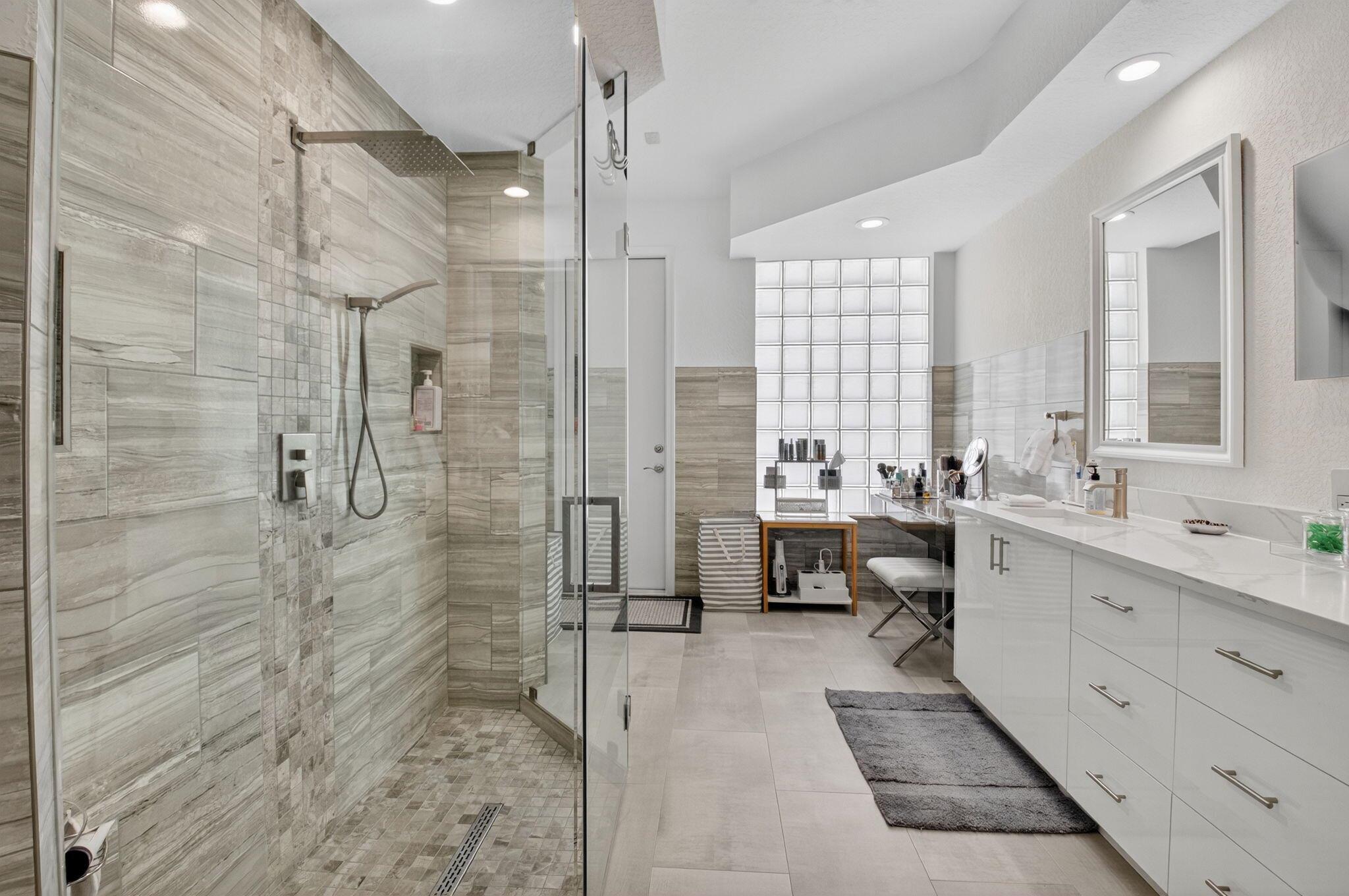 BANYANS BROKEN SOUND - Residential