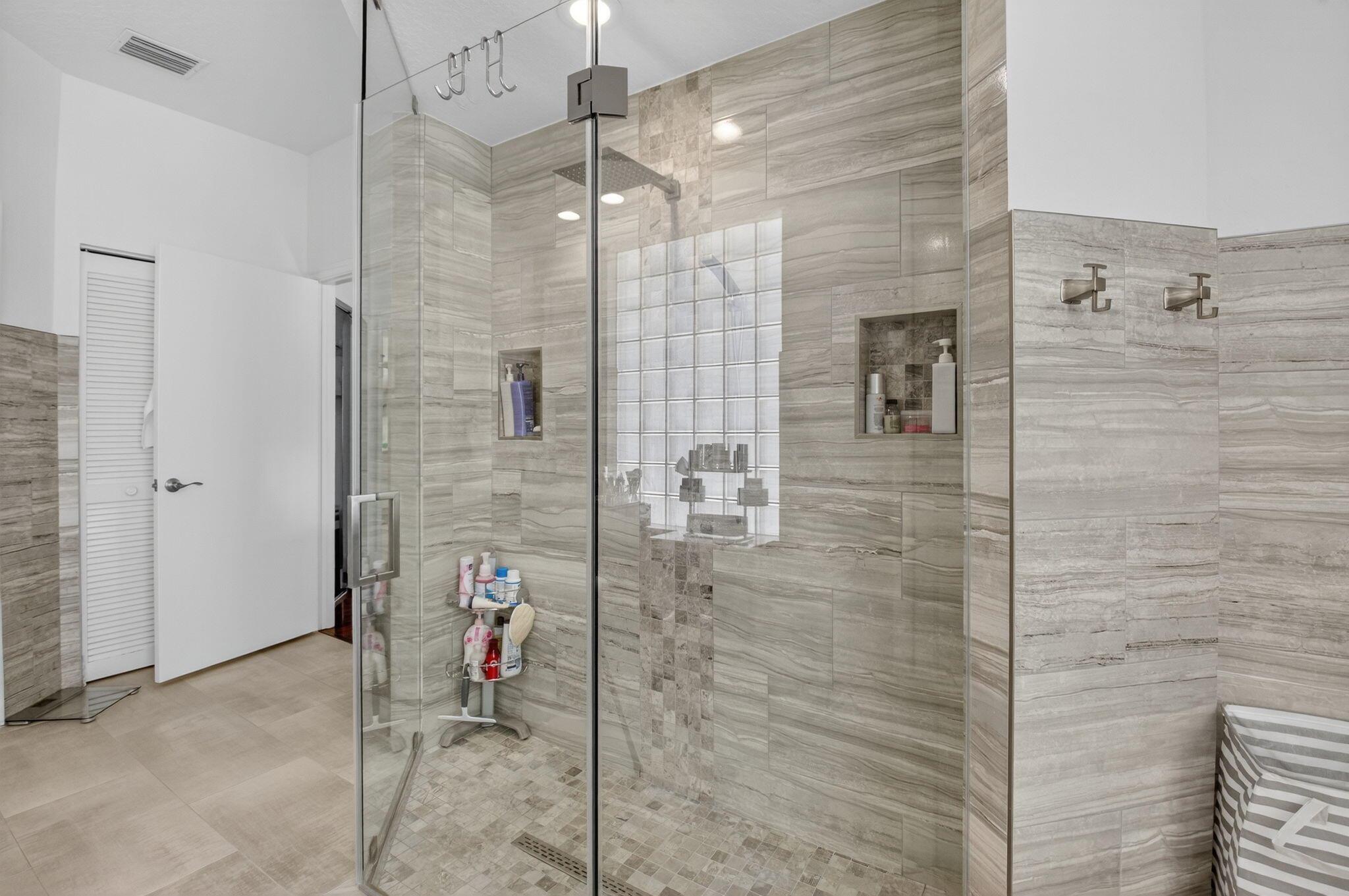 BANYANS BROKEN SOUND - Residential