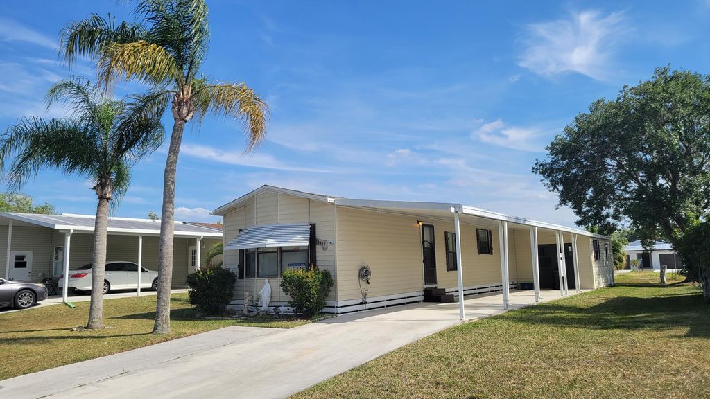 Photo of 14441 Azucena Court, Fort Pierce, FL 34951 (MLS # R10974304)