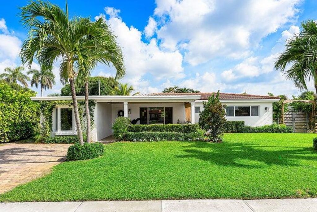 Photo of 499 NE 28th Road, Boca Raton, FL 33431 (MLS # R11156774)